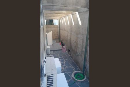 Casa à venda com 295m², 4 quartos e 5 vagas