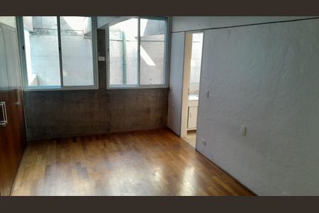 Casa à venda com 4 quartos, 295m² em Boaçava, São Paulo