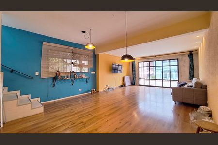 Sala de casa à venda com 3 quartos, 153m² em Vila Anglo Brasileira, São Paulo