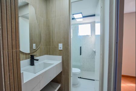 Banheiro de apartamento para alugar com 2 quartos, 55m² em Cadeia Nova, Santo André