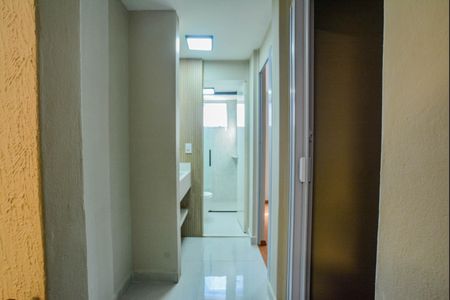 Apartamento para alugar com 55m², 2 quartos e 1 vaga Apartamento para alugar com 55m², 2 quartos e 1 vagaCorredor