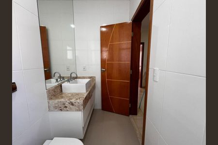 Casa de condomínio à venda com 331m², 5 quartos e 4 vagas