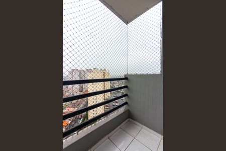 Varanda  de apartamento para alugar com 2 quartos, 55m² em Jardim Roberto, Osasco