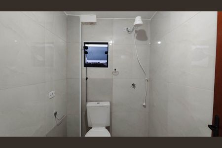 Banheiro de casa para alugar com 1 quarto, 20m² em Vila Santa Margarida, Ferraz de Vasconcelos