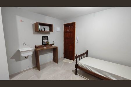 Studio de casa para alugar com 1 quarto, 20m² em Vila Santa Margarida, Ferraz de Vasconcelos