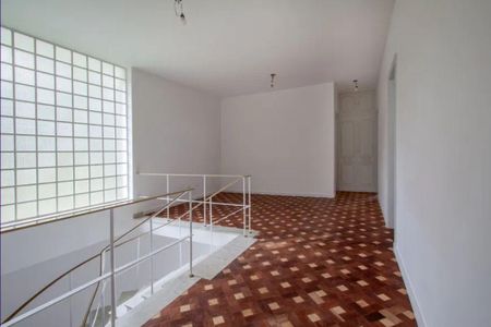 Casa à venda com 3 quartos, 360m² em Granja Julieta, São Paulo