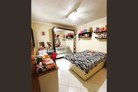 Casa à venda com 4 quartos, 200m² em Vila Camilópolis, Santo André