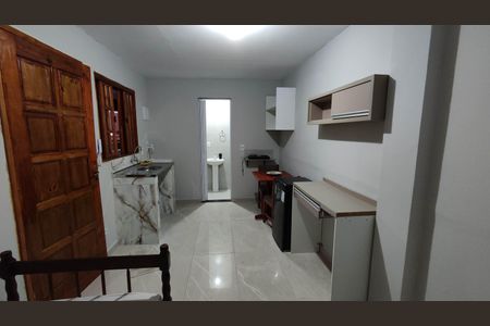 Kitnet de casa para alugar com 1 quarto, 20m² em Vila Santa Margarida, Ferraz de Vasconcelos