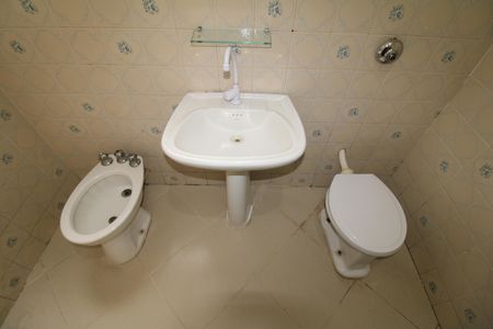 Banheiro de casa para alugar com 1 quarto, 90m² em Carandiru, São Paulo