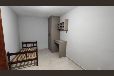 Kitnet de casa para alugar com 1 quarto, 20m² em Vila Santa Margarida, Ferraz de Vasconcelos