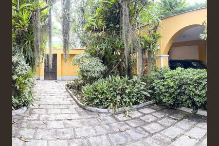 Casa à venda com 687m², 6 quartos e 4 vagas