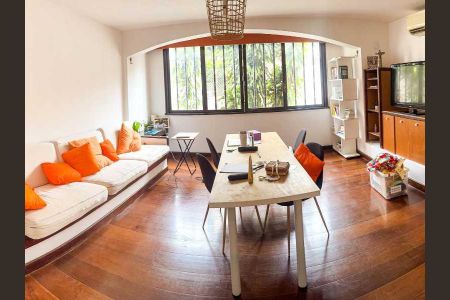 Casa à venda com 6 quartos, 687m² em Barra da Tijuca, Rio de Janeiro