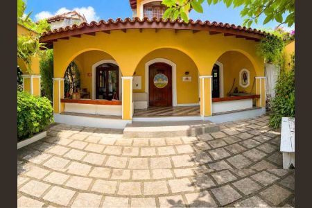 Casa à venda com 687m², 6 quartos e 4 vagas