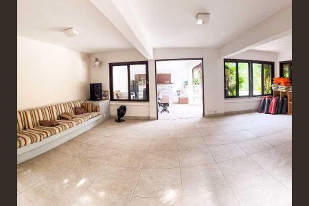 Casa à venda com 6 quartos, 687m² em Barra da Tijuca, Rio de Janeiro