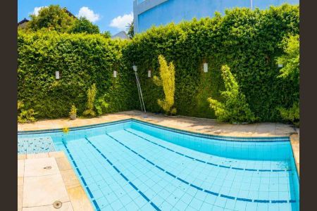 Casa à venda com 687m², 6 quartos e 4 vagas