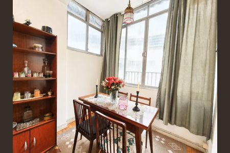 Apartamento à venda com 99m², 2 quartos e sem vaga