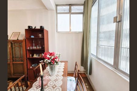 Apartamento à venda com 99m², 2 quartos e sem vaga