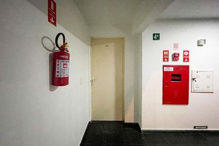 Apartamento para alugar com 52m², 2 quartos e 1 vaga Apartamento para alugar com 52m², 2 quartos e 1 vagaHall Andar