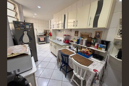 Apartamento à venda com 142m², 3 quartos e 1 vaga