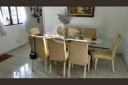 Casa à venda com 3 quartos, 244m² em Jardim Prudência, São Paulo