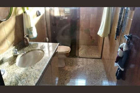 Casa à venda com 3 quartos, 244m² em Jardim Prudência, São Paulo