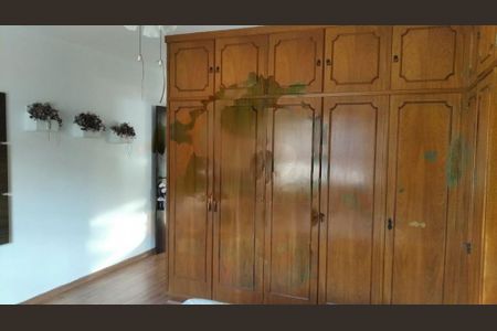 Casa à venda com 3 quartos, 244m² em Jardim Prudência, São Paulo