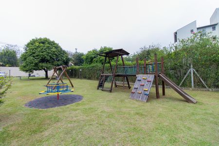 Apartamento para alugar com 45m², 2 quartos e 1 vaga Apartamento para alugar com 45m², 2 quartos e 1 vagaÁrea comum - Playground
