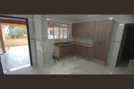 Casa à venda com 3 quartos, 182m² em Cidade Dutra, São Paulo