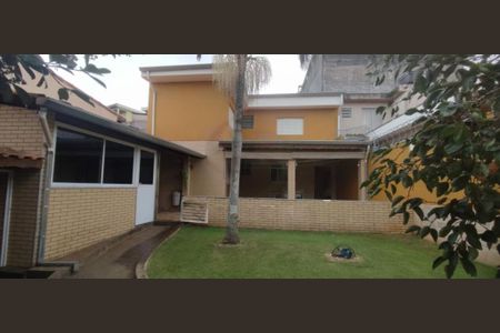 Casa à venda com 3 quartos, 182m² em Cidade Dutra, São Paulo