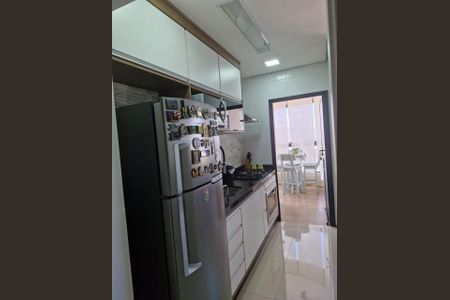 Apartamento à venda com 84m², 3 quartos e 2 vagasCozinha