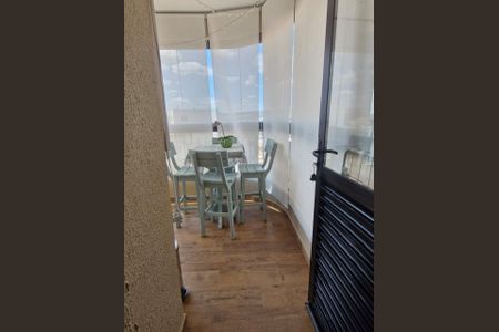 Apartamento à venda com 84m², 3 quartos e 2 vagasVaranda