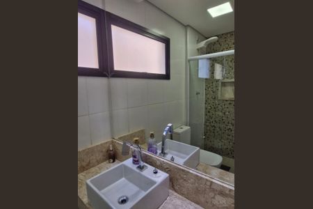 Apartamento à venda com 84m², 3 quartos e 2 vagasBanheiro