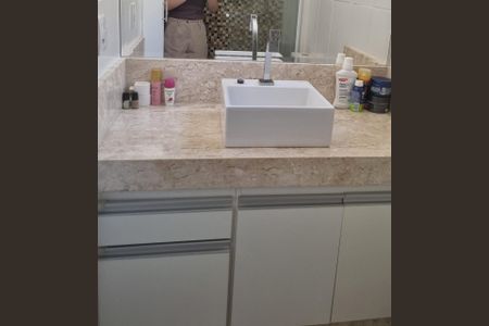 Apartamento à venda com 84m², 3 quartos e 2 vagasBanheiro