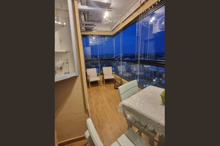 Apartamento à venda com 84m², 3 quartos e 2 vagasVaranda