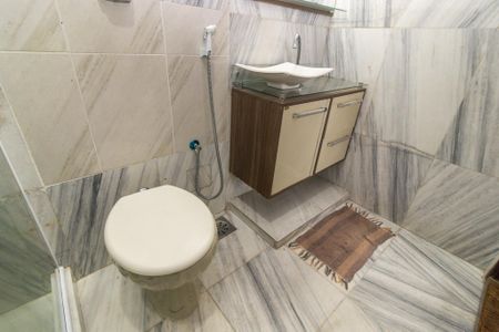 Casa para alugar com 320m², 3 quartos e 2 vagasBanheiro da Suíte