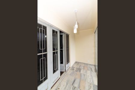 Casa para alugar com 320m², 3 quartos e 2 vagasSacada