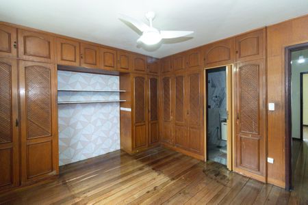 Casa para alugar com 320m², 3 quartos e 2 vagasQuarto 3 - Suíte