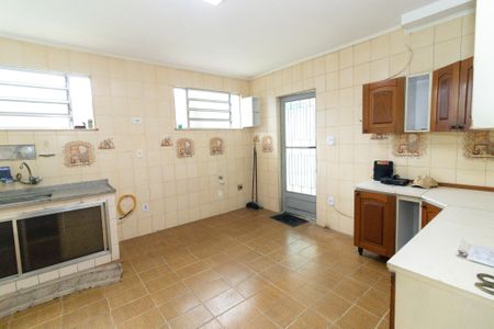 Casa para alugar com 320m², 3 quartos e 2 vagasCozinha