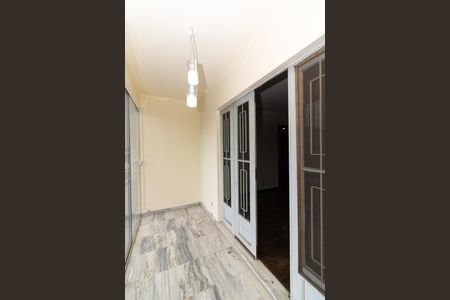 Casa para alugar com 320m², 3 quartos e 2 vagasSacada