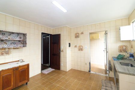 Casa para alugar com 320m², 3 quartos e 2 vagasCozinha