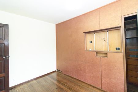 Casa para alugar com 320m², 3 quartos e 2 vagasQuarto 4