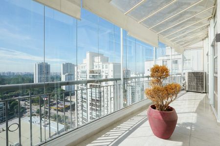 Apartamento à venda com 311m², 4 quartos e 4 vagas