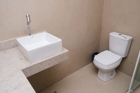 Casa para alugar com 70m², 3 quartos e sem vaga Casa para alugar com 70m², 3 quartos e sem vagaBanheiro