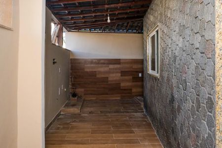 Casa para alugar com 70m², 3 quartos e sem vaga Casa para alugar com 70m², 3 quartos e sem vaga Varanda