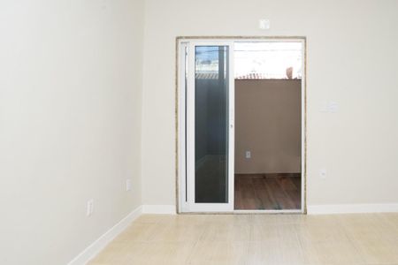 Casa para alugar com 70m², 3 quartos e sem vaga Casa para alugar com 70m², 3 quartos e sem vagaSala