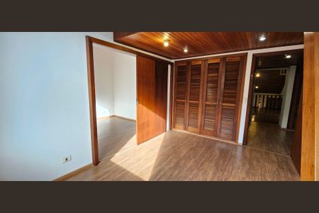 Casa à venda com 5 quartos, 284m² em Jardim Morumbi, São Paulo