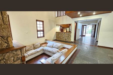 Casa à venda com 5 quartos, 284m² em Jardim Morumbi, São Paulo