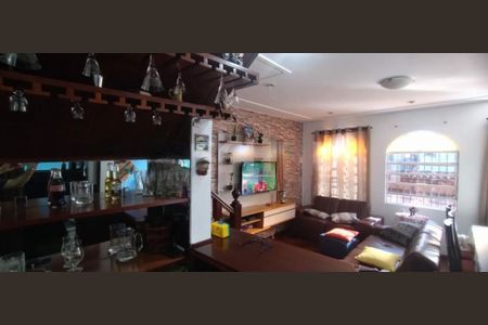Casa à venda com 2 quartos, 100m² em Vila Marari, São Paulo