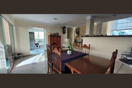 Casa de Condomínio à venda com 4 quartos, 350m² em Bairro das Palmeiras, Campinas