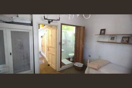Casa à venda com 135m², 4 quartos e 1 vaga